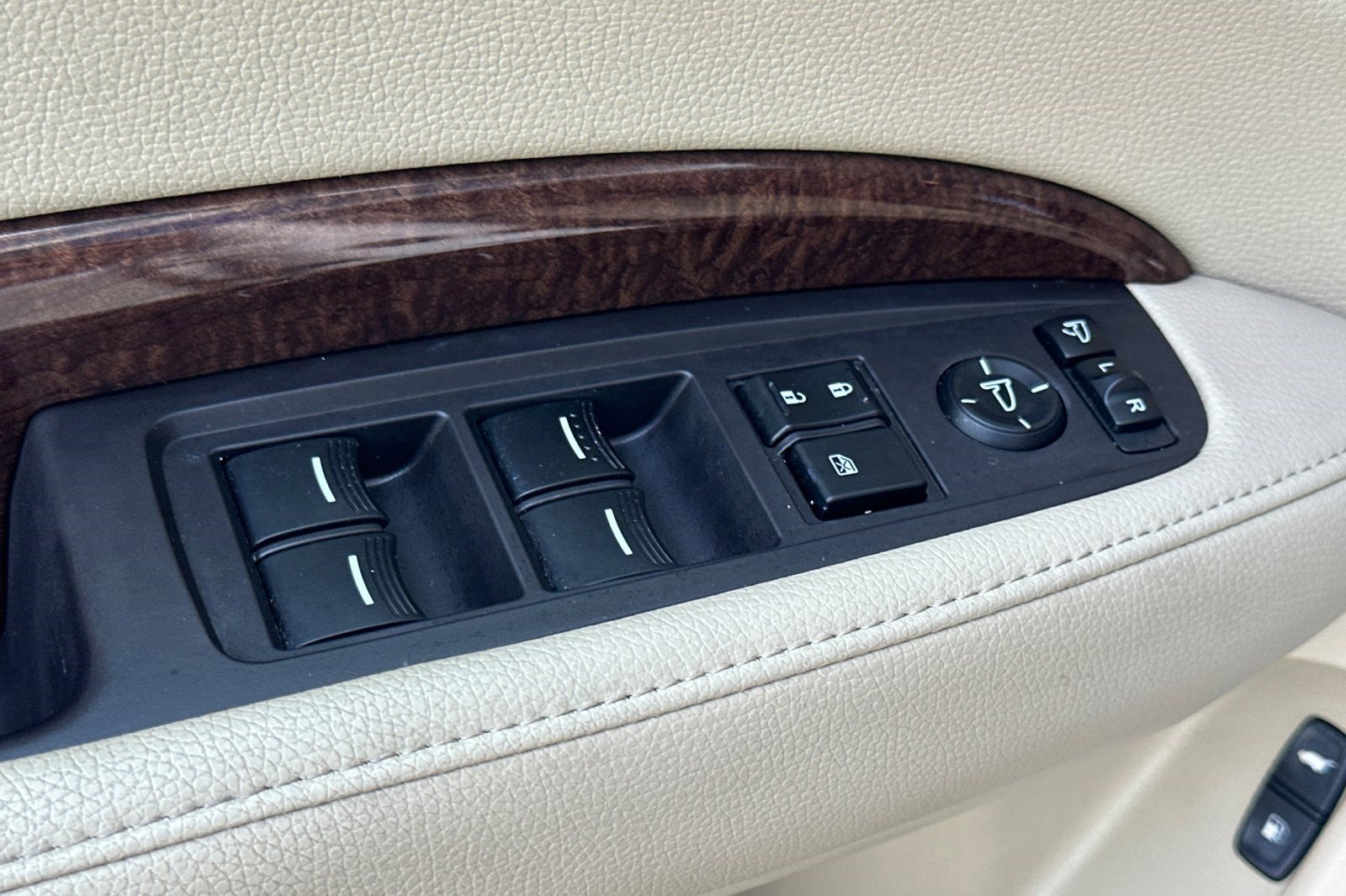 Used 2018 Acura MDX SH-AWD w/ Technology Package image 13