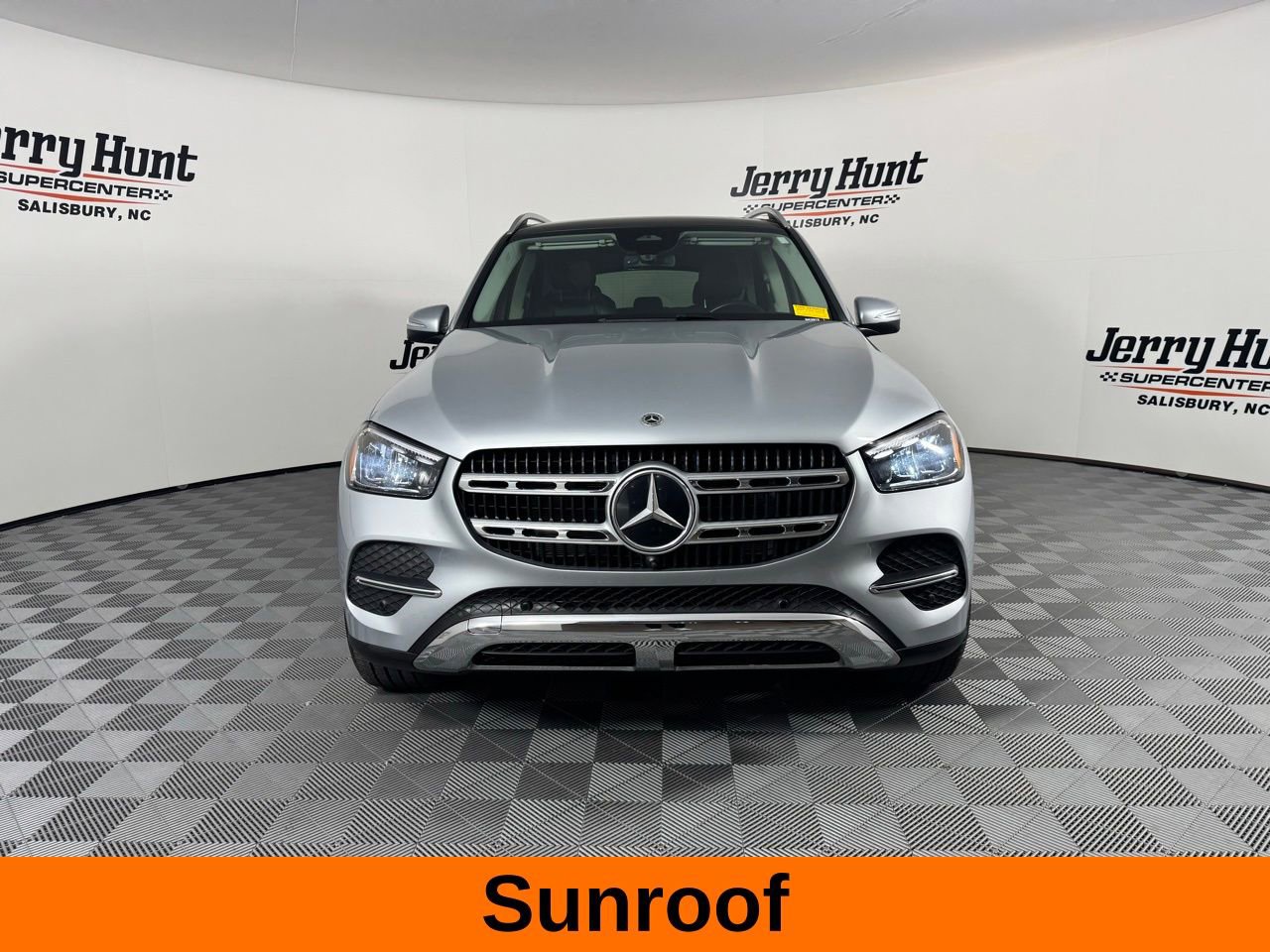 Used 2024 Mercedes-Benz GLE 350 4MATIC image 5