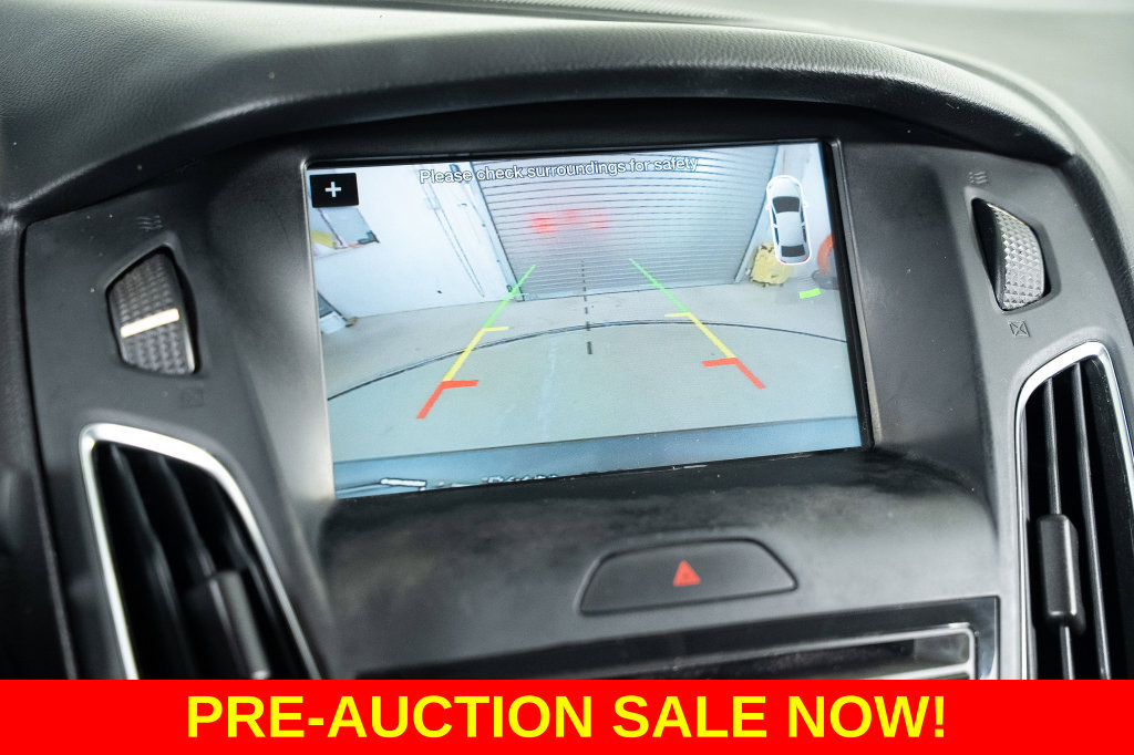 Used 2017 Ford Focus Titanium FWD image 30