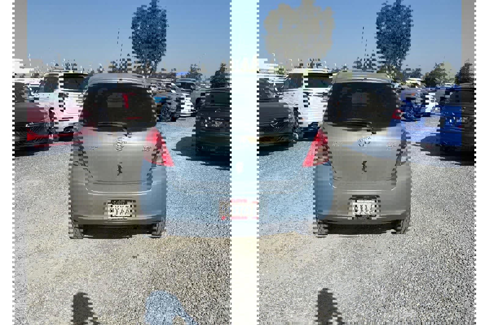 Used 2007 Toyota Yaris 2-Door Hatchback image 8