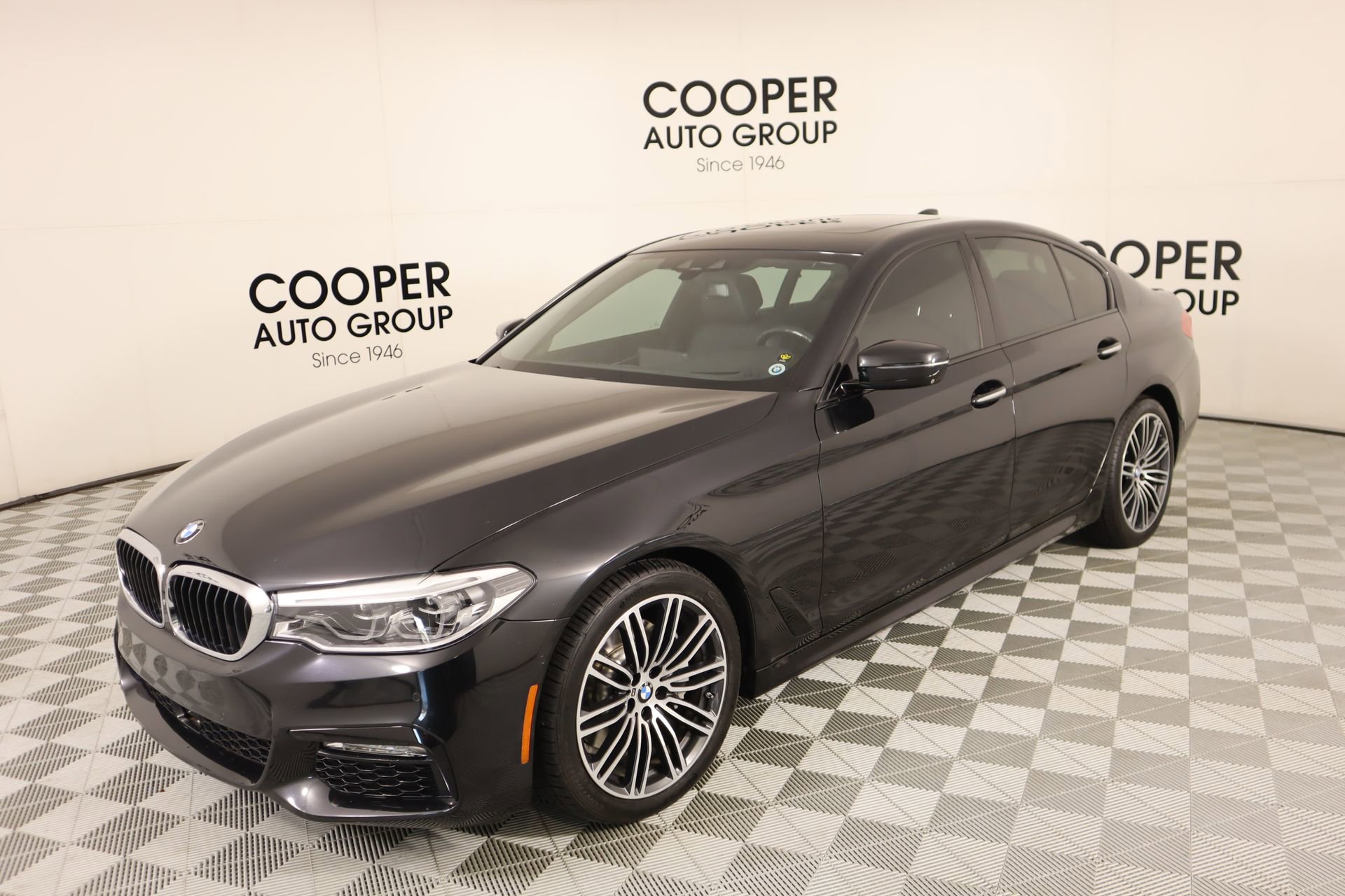 Used 2017 BMW 540i xDrive image 11