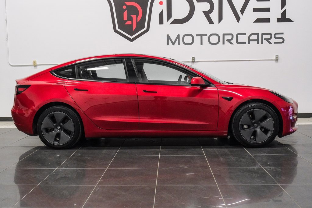 Used 2023 Tesla Model 3 Standard Range image 11
