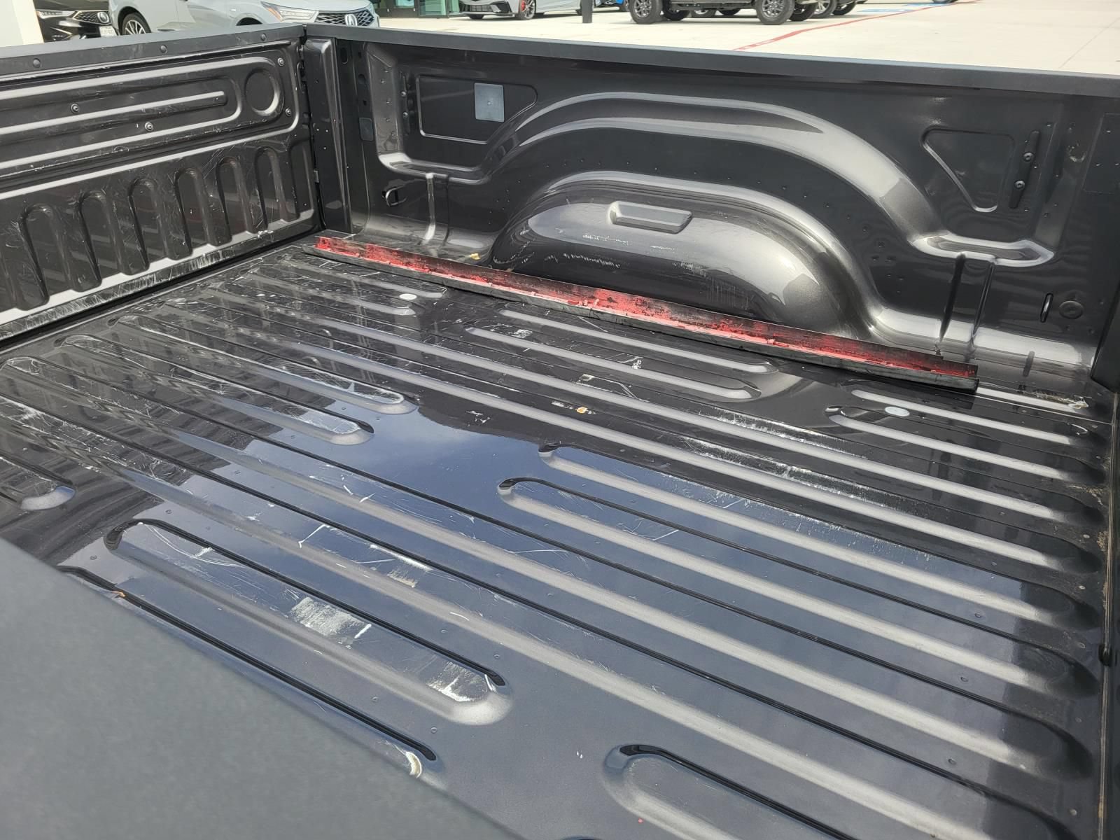 Used 2024 RAM 3500 Tradesman w/ Chrome Appearance Group AWD/4WD image 6
