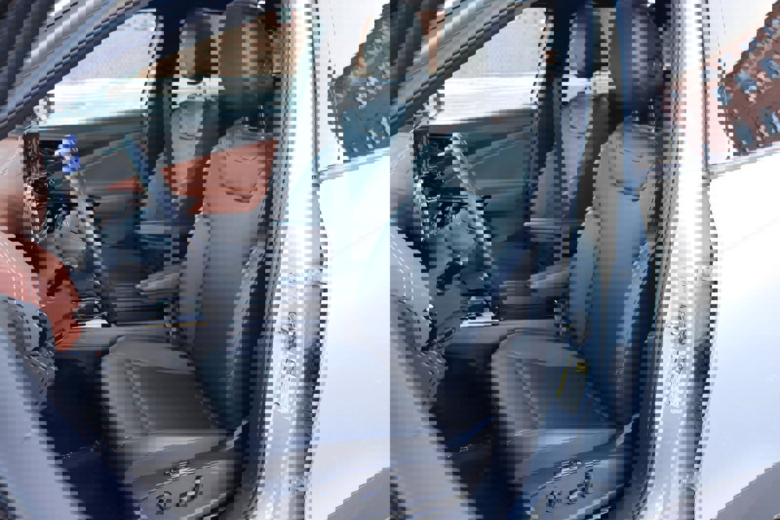 Used 2021 Volkswagen ID.4 Pro S w/ Gradient Package image 12