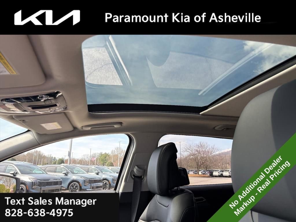 New 2026 Kia Sportage EX w/ EX Panorama Roof Package image 13