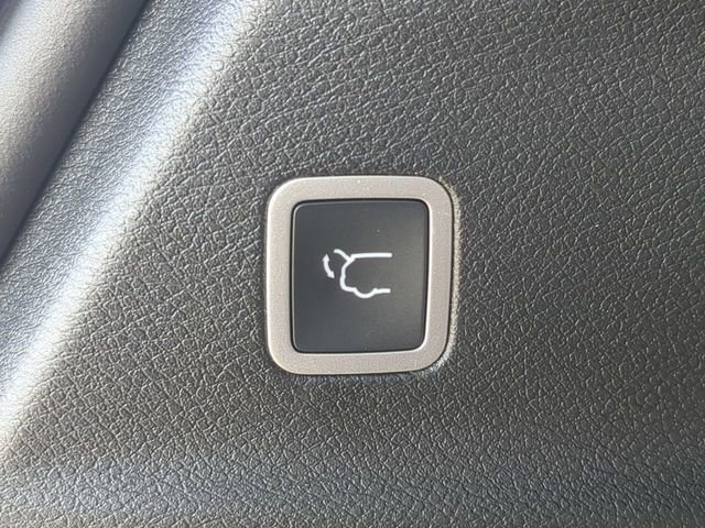 New 2026 Chrysler Voyager LX image 15