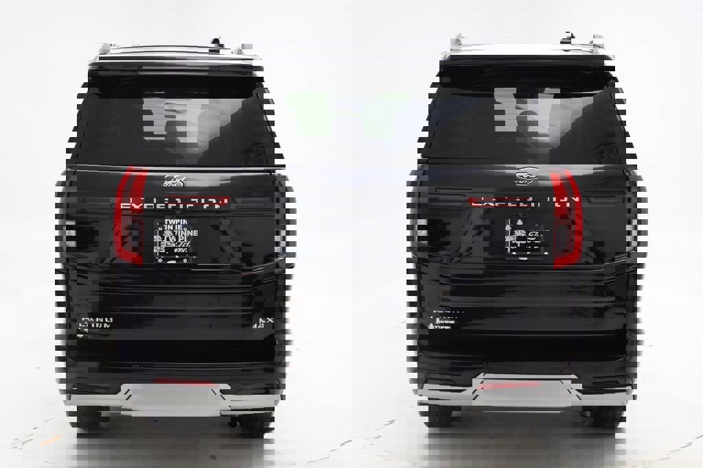 Used 2025 Ford Expedition Max Platinum w/ Driver's Package image 7