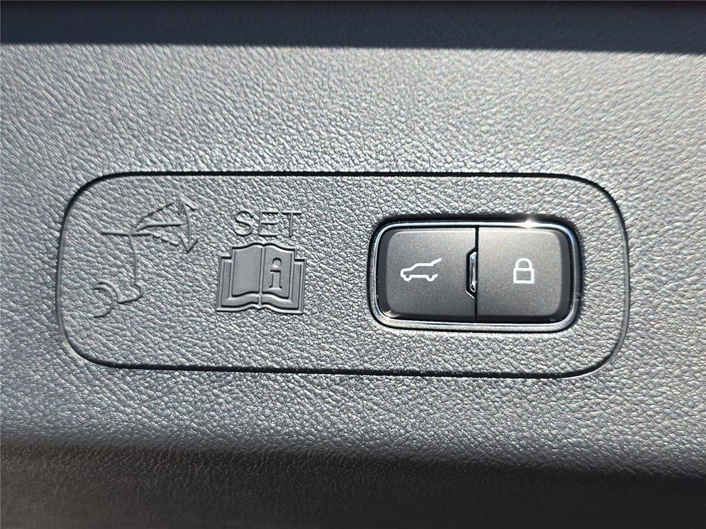 New 2026 Lincoln Aviator 2WD image 28