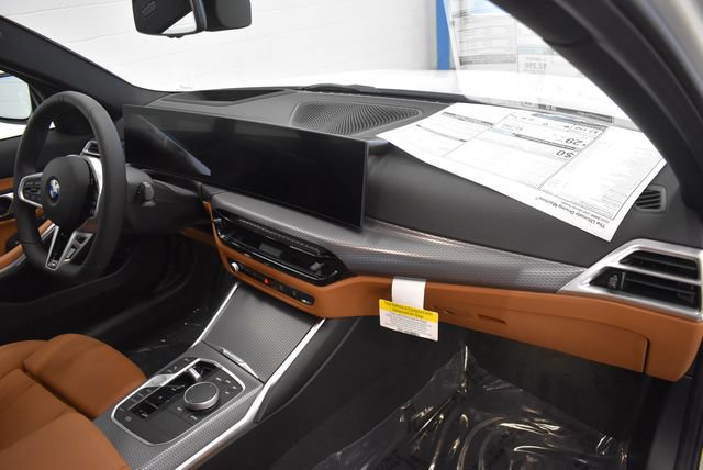 New 2026 BMW 330i xDrive Sedan w/ M Sport Package AWD/4WD image 18