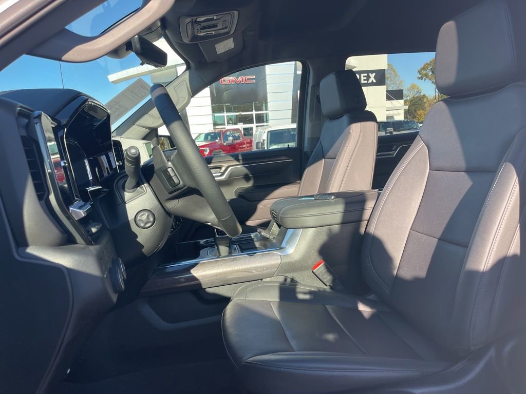 Used 2024 Chevrolet Silverado 1500 LTZ w/ Technology Package image 9