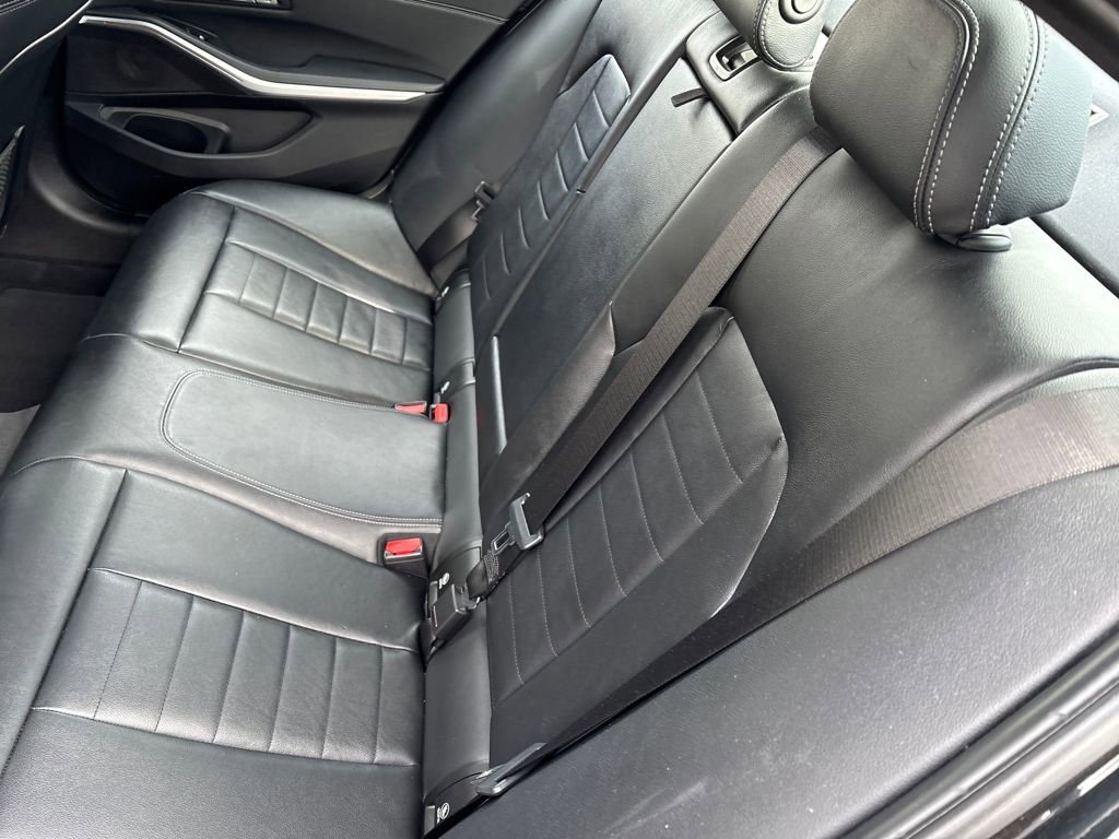 Used 2019 BMW 330i xDrive Sedan w/ Convenience Package image 10