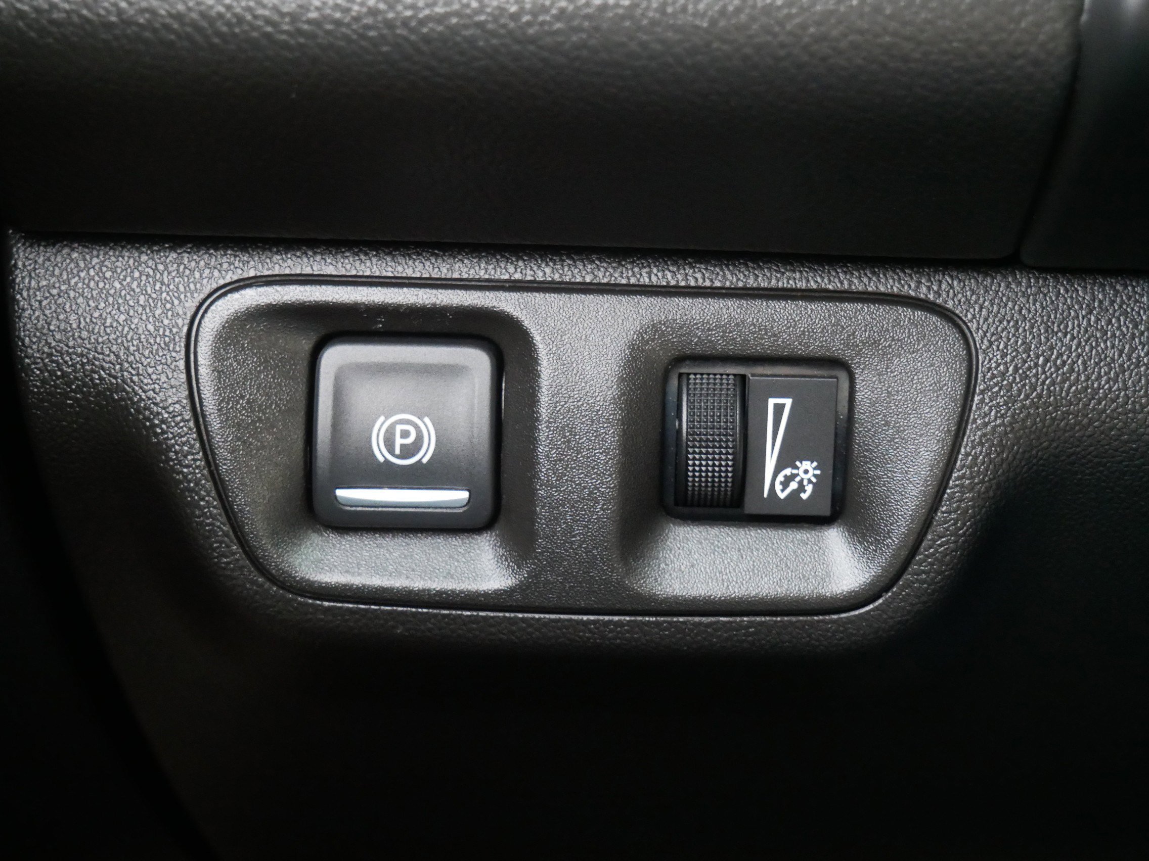 Used 2018 GMC Acadia Denali w/ LPO, Floor Liner Package image 26