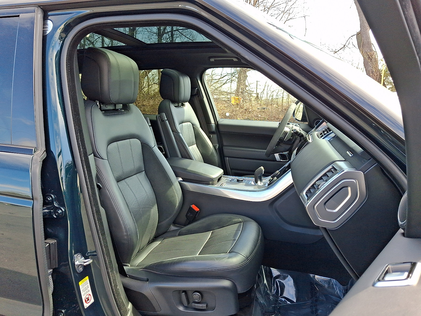 Used 2020 Land Rover Range Rover Sport HST image 3