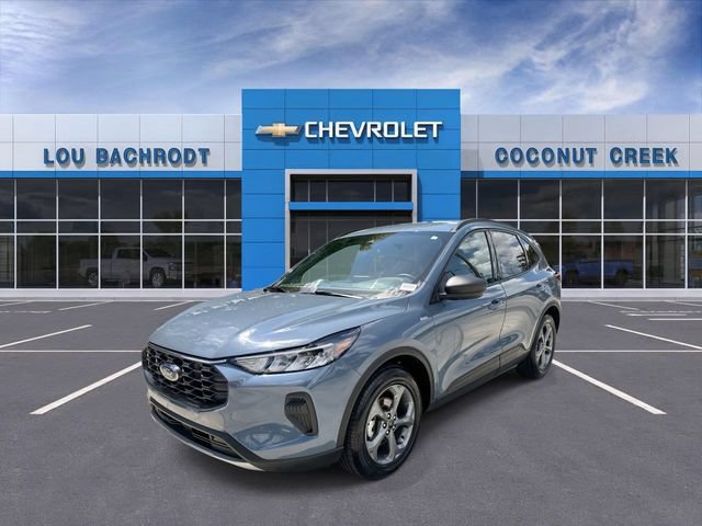 Used 2025 Ford Escape ST-Line FWD image 4