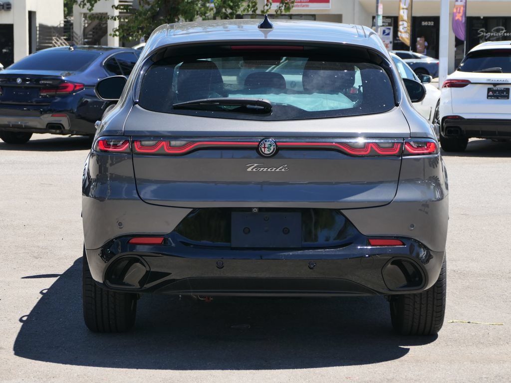Used 2025 Alfa Romeo Tonale AWD/4WD image 5