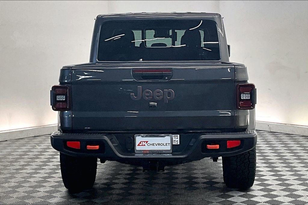 Used 2025 Jeep Gladiator Mojave AWD/4WD image 3