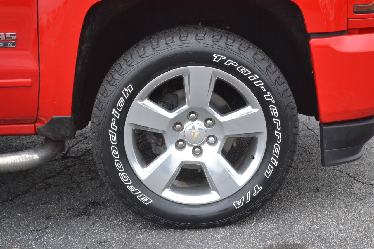 Used 2018 Chevrolet Silverado 1500 LT w/ Texas Edition AWD/4WD image 56