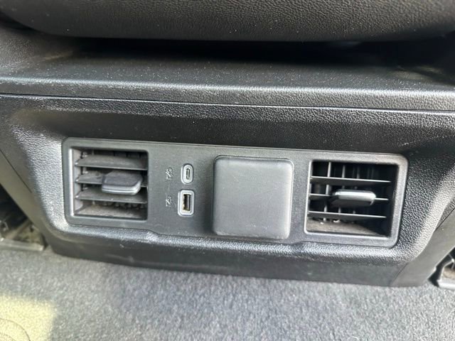 Used 2025 GMC Sierra 1500 SLT image 12