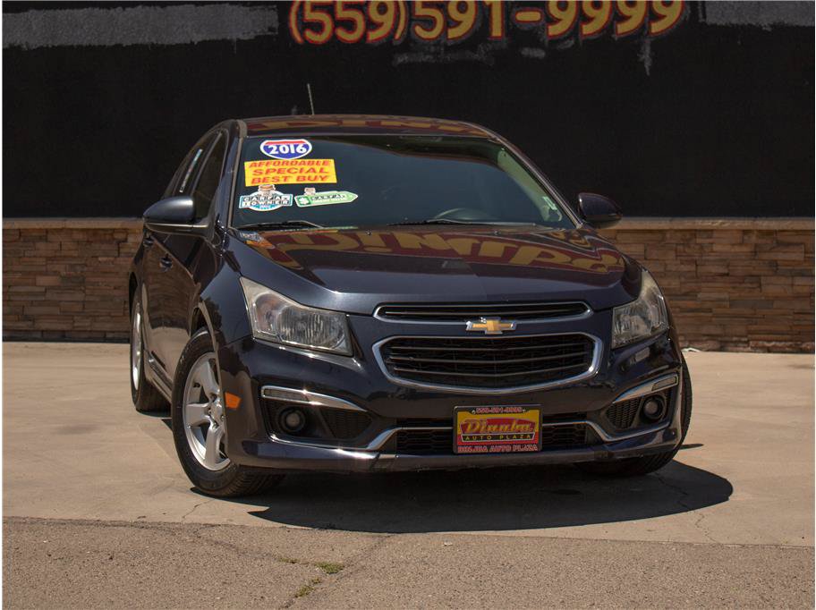 Used 2016 Chevrolet Cruze LT FWD image 4