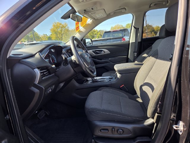Used 2020 Chevrolet Traverse LT FWD image 21
