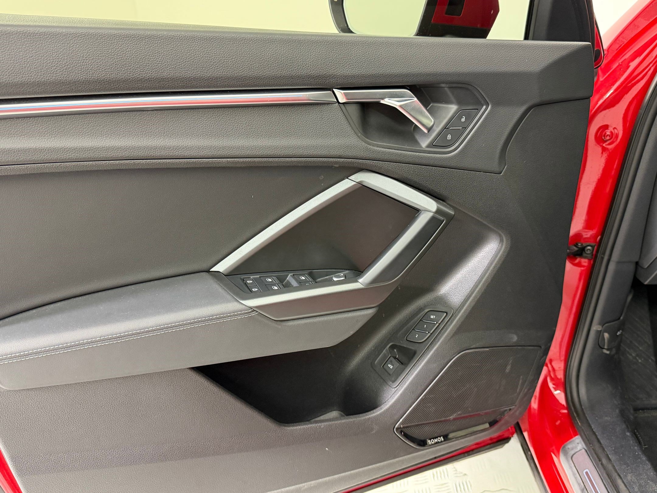 Certified 2022 Audi Q3 2.0T Premium Plus w/ Premium Plus Package image 14