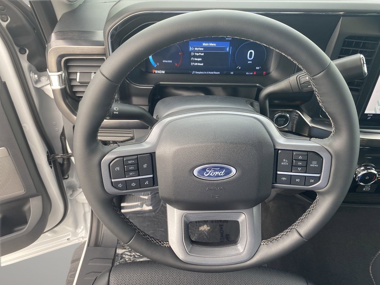 New 2026 Ford F250 Lariat w/ Black Appearance Package AWD/4WD image 32