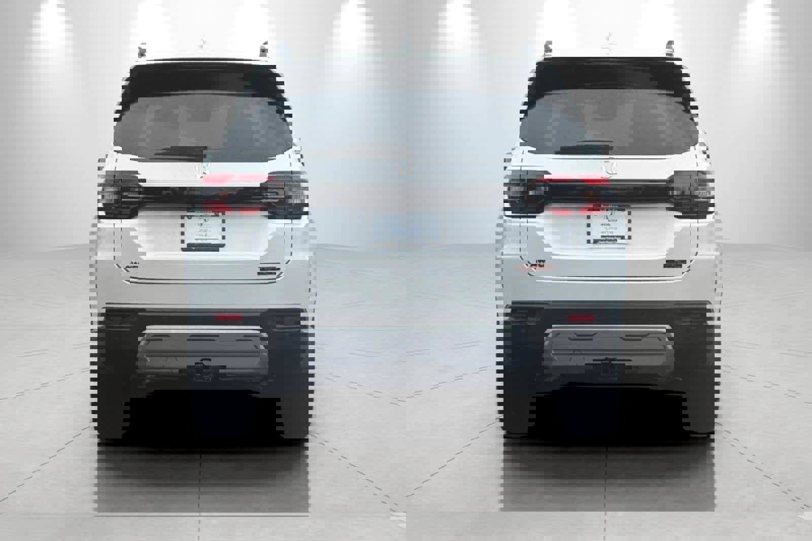 Used 2025 Honda Pilot TrailSport image 7