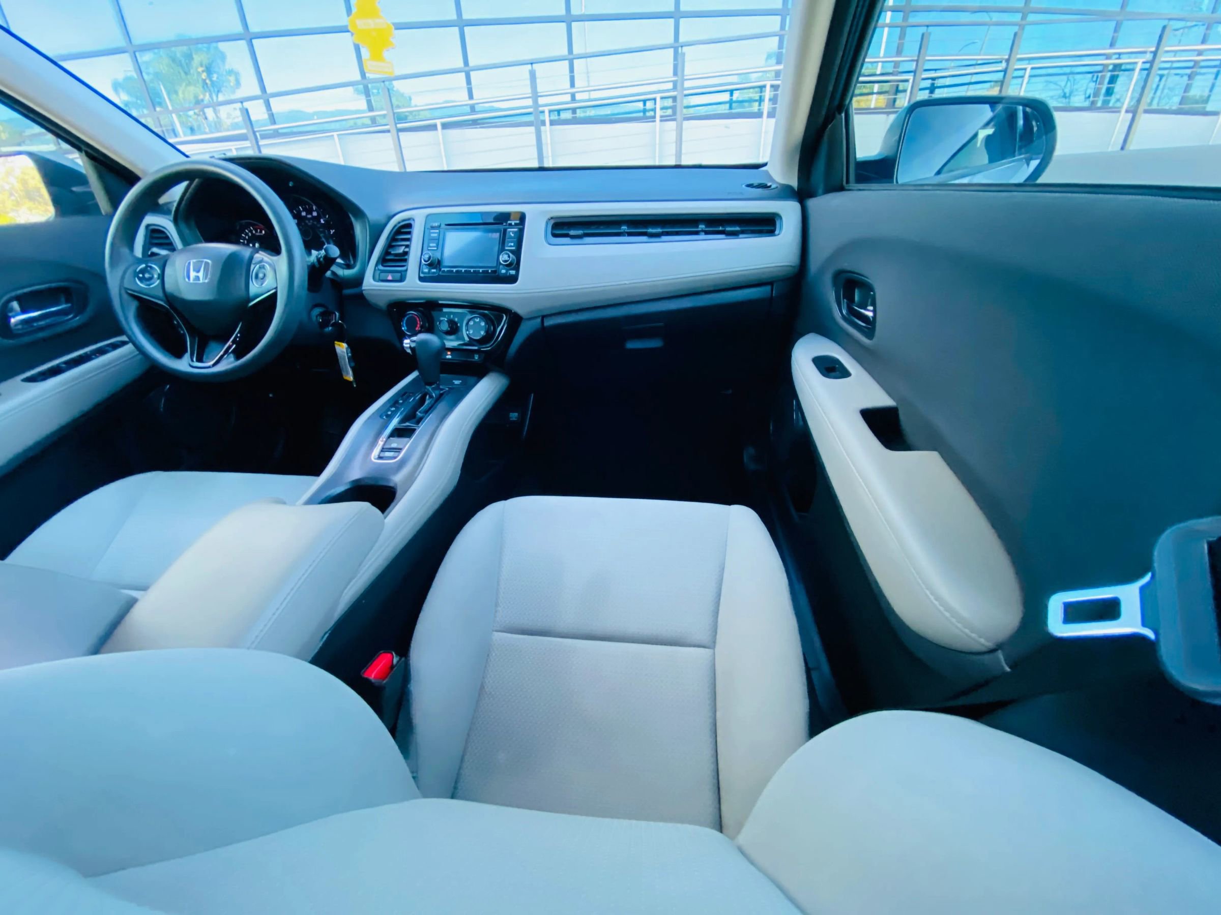 Used 2019 Honda HR-V LX image 34