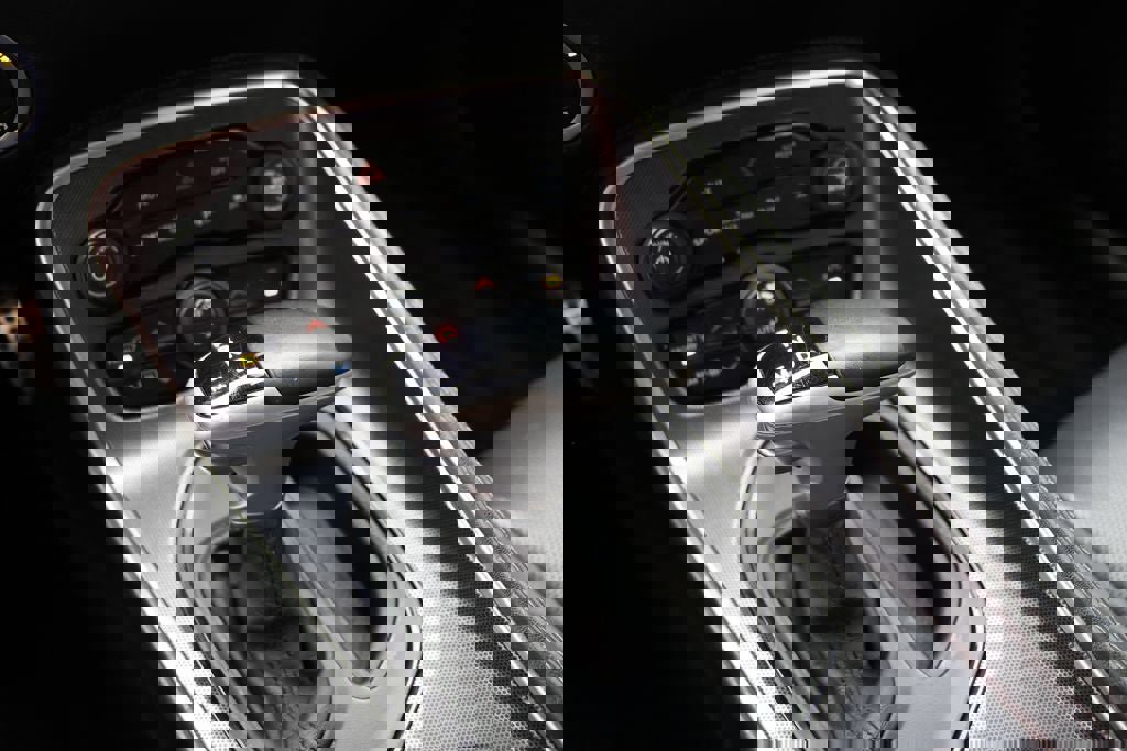 Used 2018 Dodge Challenger GT w/ Technology Group image 21