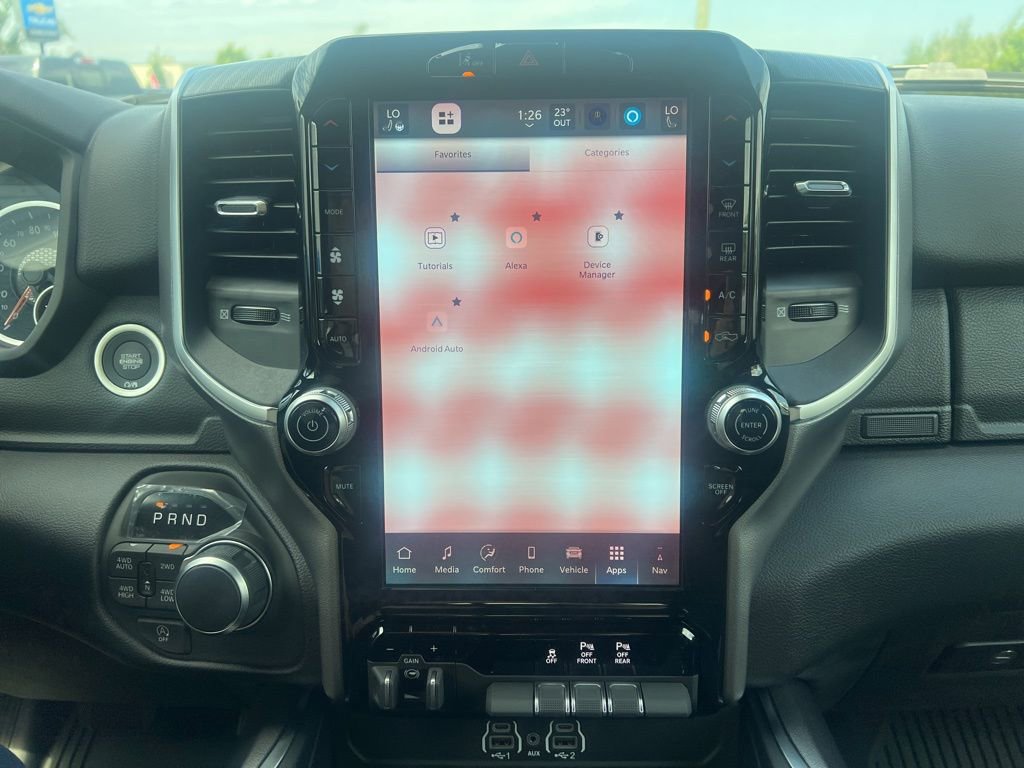 New 2026 RAM 1500 4x4 Crew Cab image 40