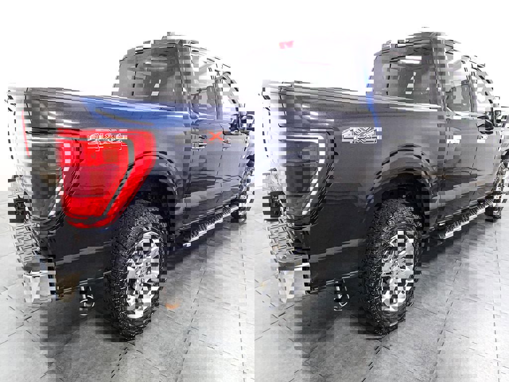 Certified 2022 Ford F150 XLT w/ Equipment Group 302A High image 6