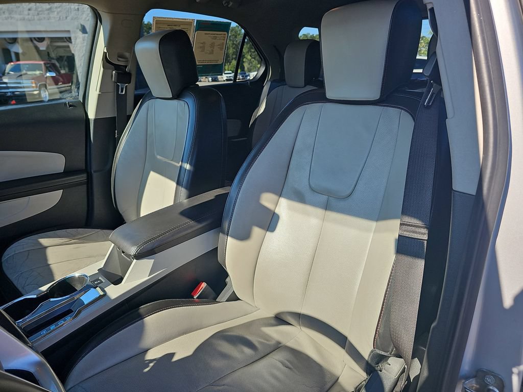 Used 2017 Chevrolet Equinox Premier FWD image 15