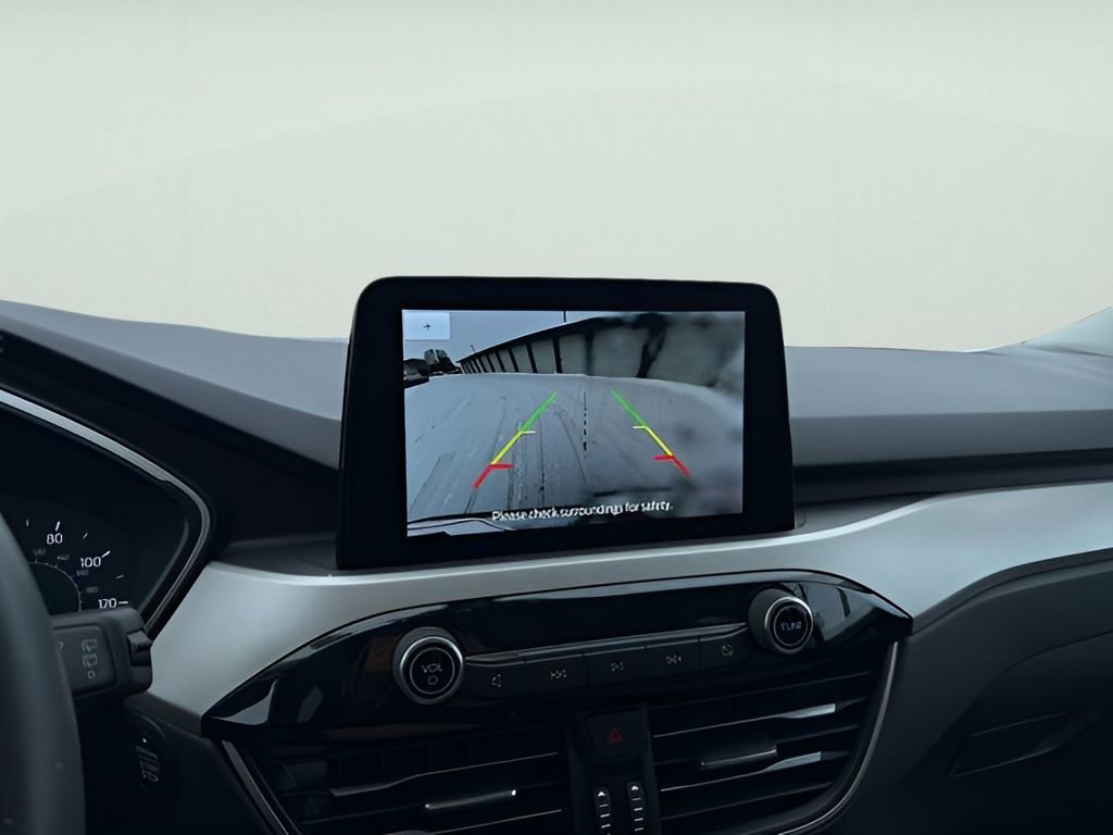 Used 2022 Ford Escape SE image 24