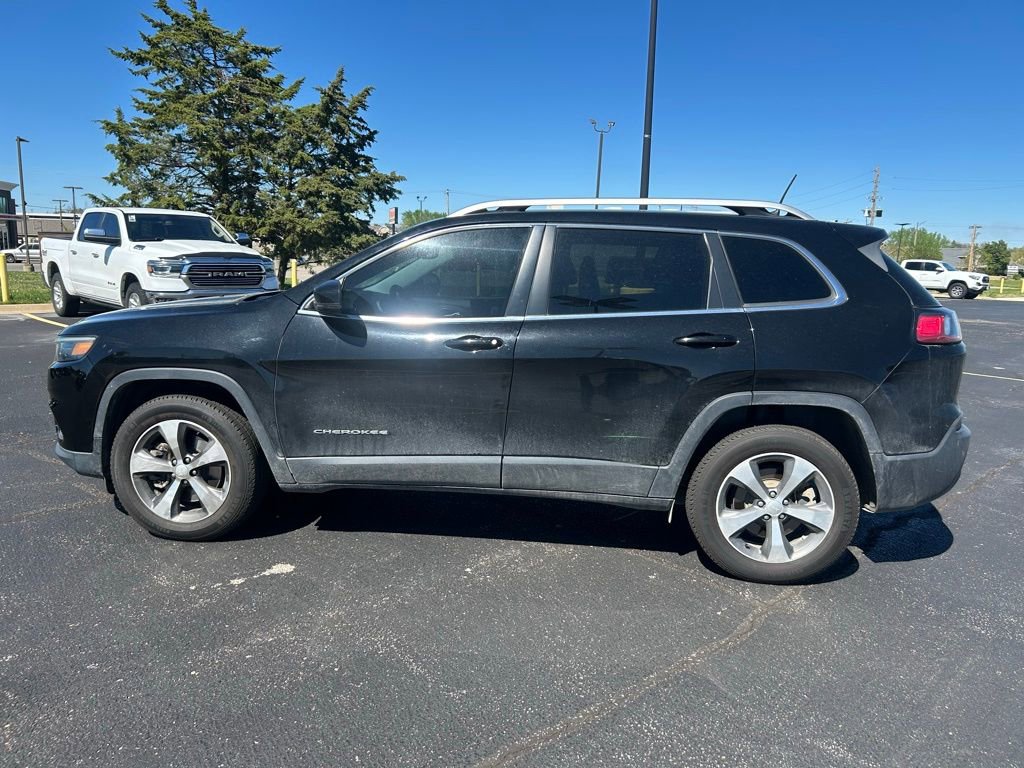 Used 2019 Jeep Cherokee Limited image 6