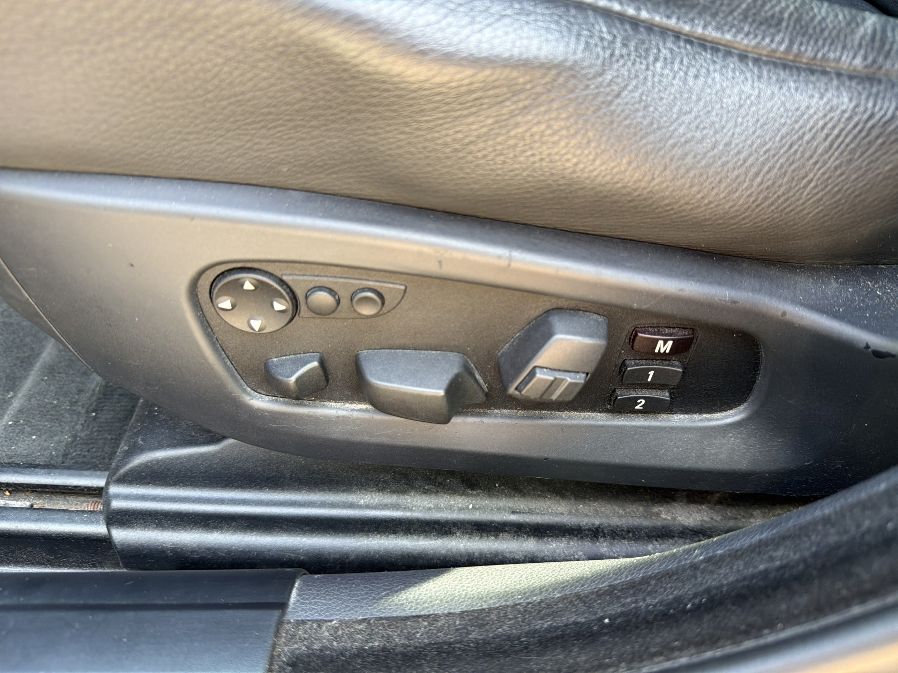 Used 2008 BMW 550i Sedan RWD image 27
