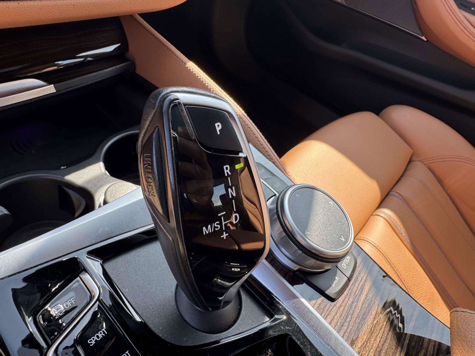 Used 2022 BMW 530i xDrive w/ M Sport Package image 33