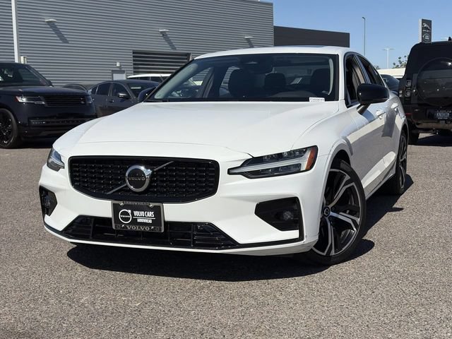 Used 2024 Volvo S60 B5 Core AWD/4WD image 3