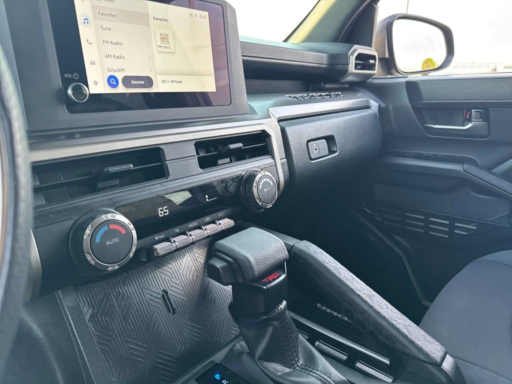 Used 2025 Toyota Tacoma TRD Off-Road image 18