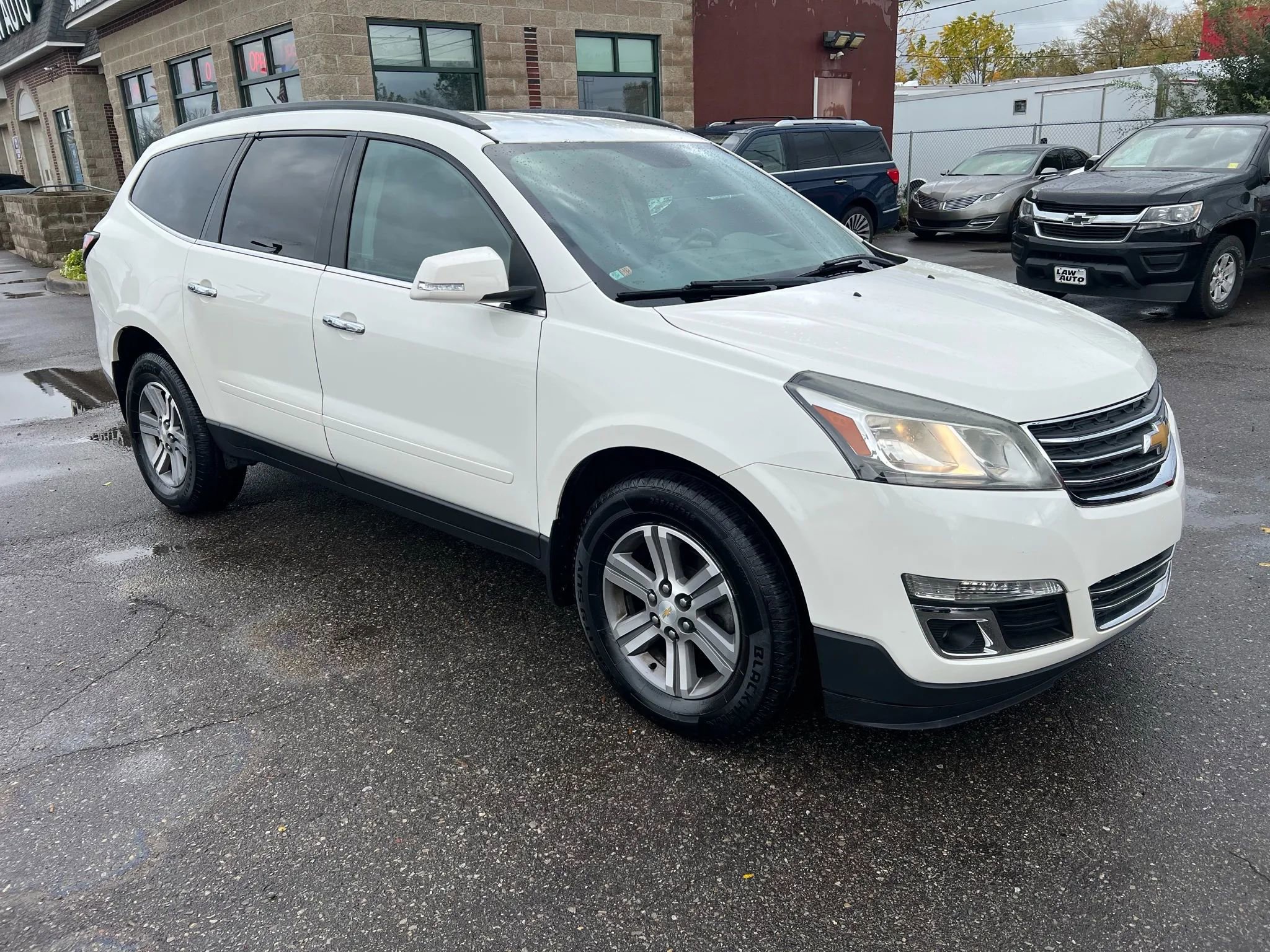 Used 2015 Chevrolet Traverse LT image 7