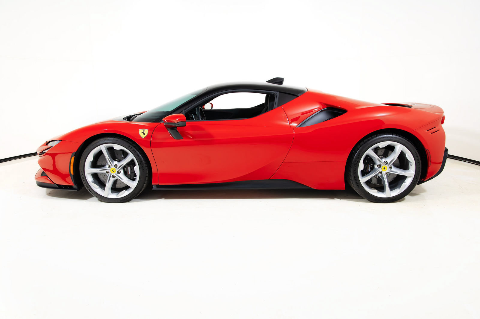 Certified 2021 Ferrari SF90 Stradale AWD/4WD image 8