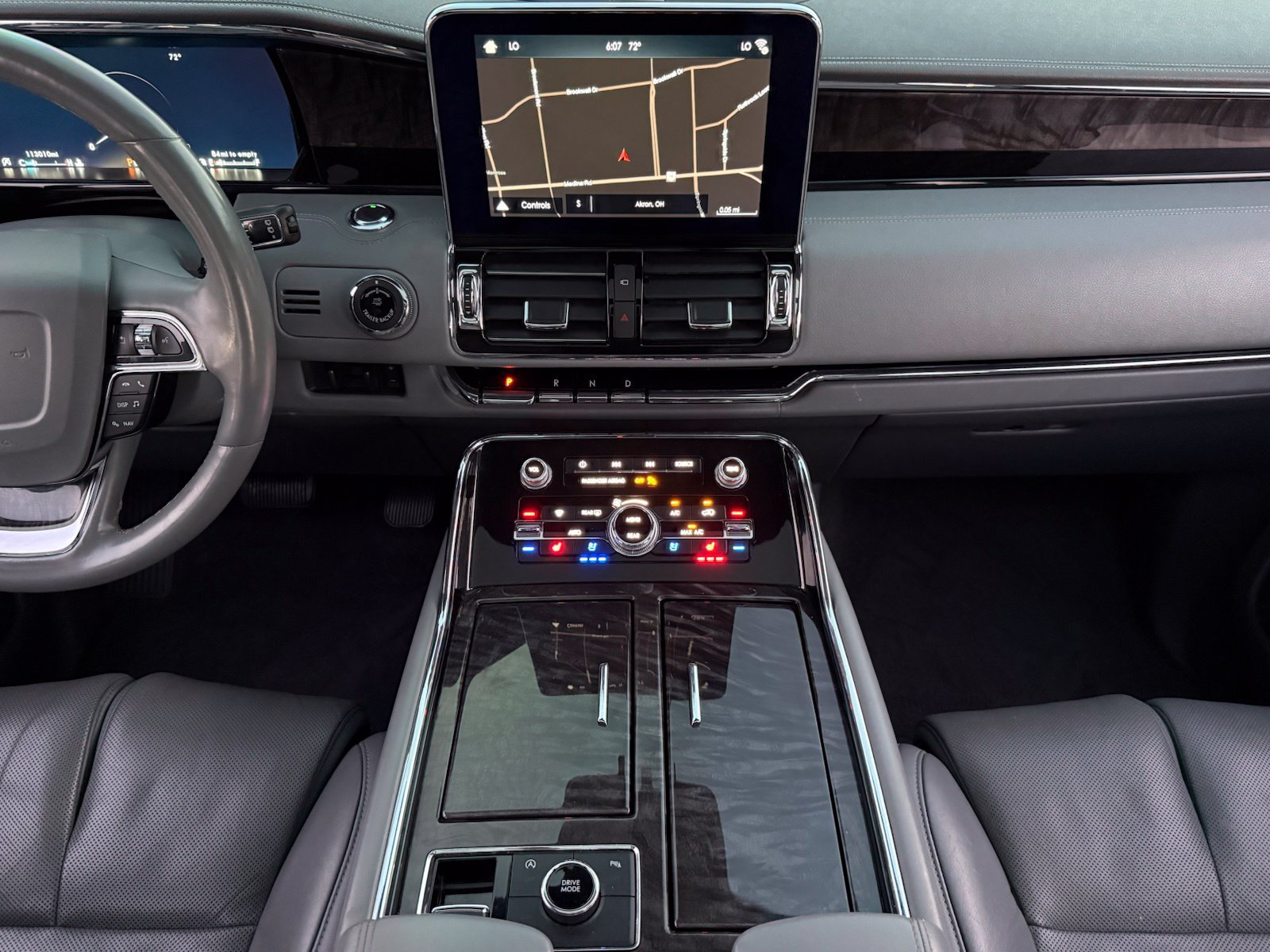 Used 2018 Lincoln Navigator Select RWD image 22