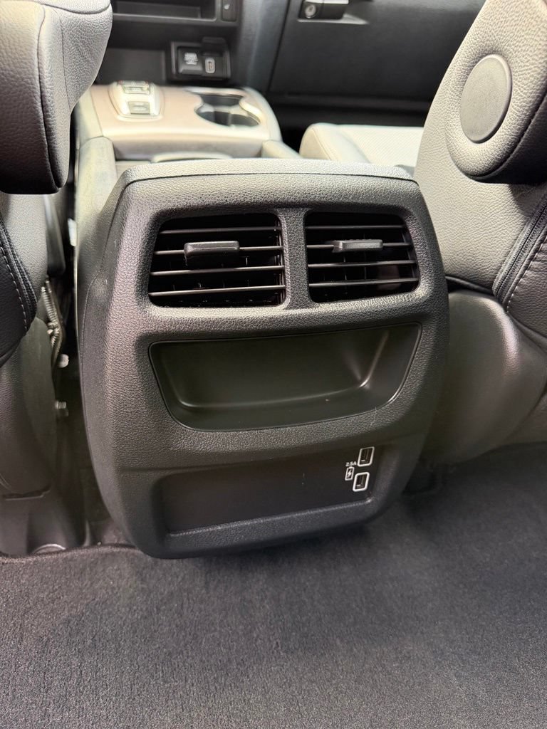 Used 2023 Honda Passport EX-L image 11