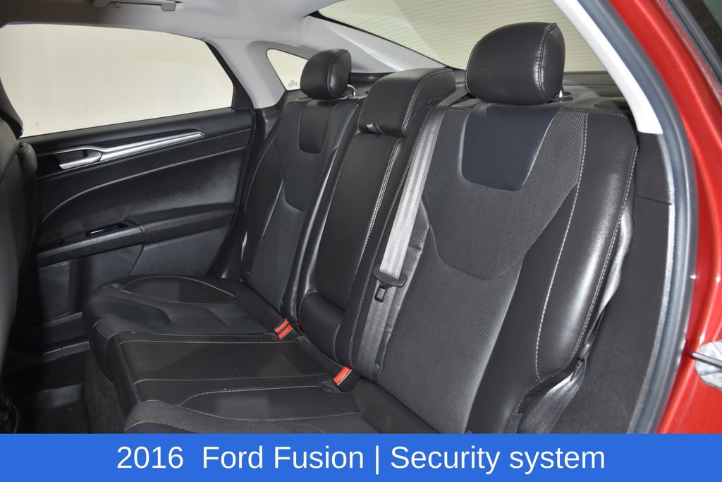 Used 2016 Ford Fusion Titanium AWD/4WD image 28