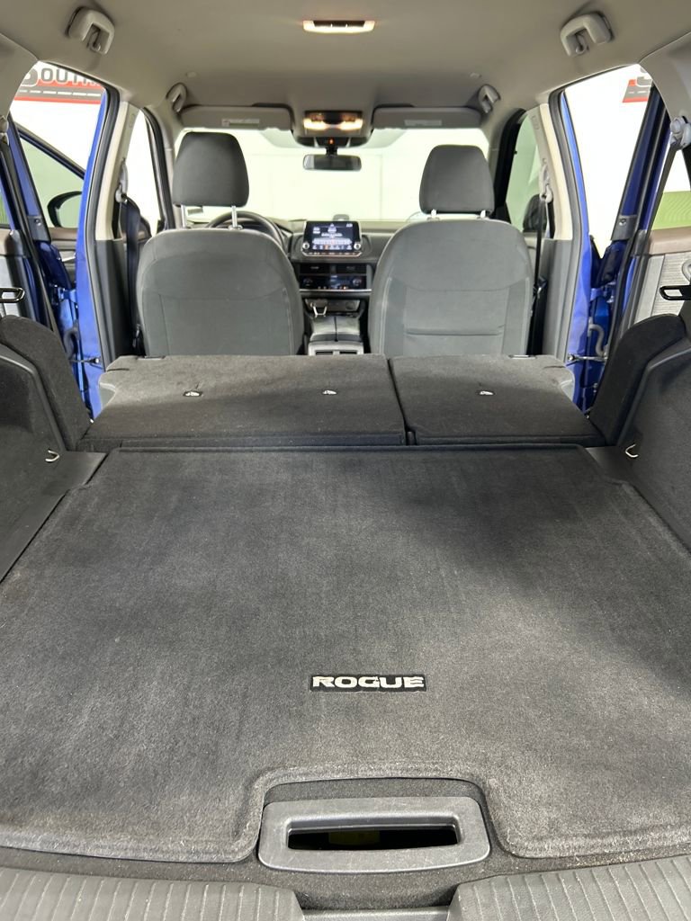 Used 2023 Nissan Rogue SV image 27