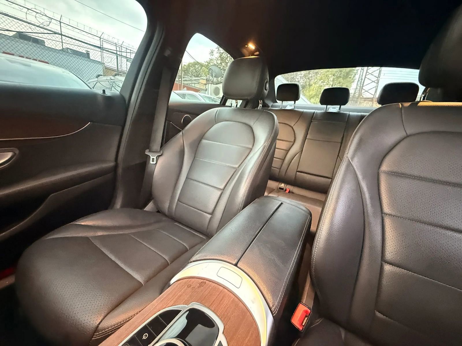 Used 2019 Mercedes-Benz C 300 Sedan w/ Premium Package image 25