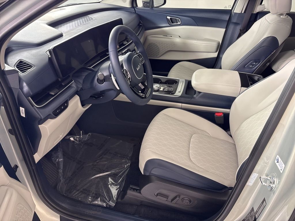 New 2026 Kia Carnival EX FWD image 26