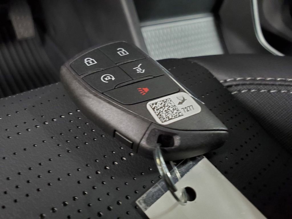 New 2025 Buick Enclave Sport Touring w/ Power Package image 33