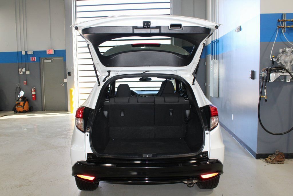 Used 2021 Honda HR-V Sport image 39