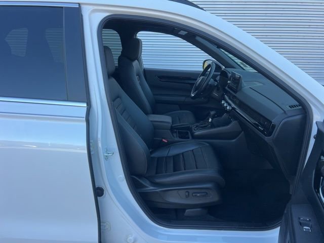 Used 2025 Honda CR-V Sport Touring image 39