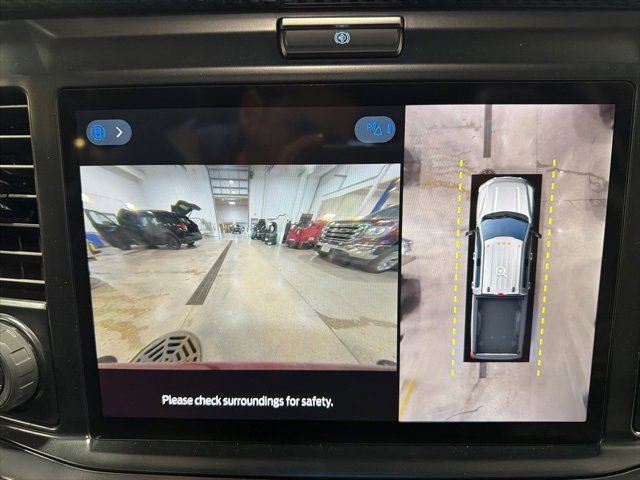 New 2026 Ford F350 Lariat w/ Black Appearance Package image 59